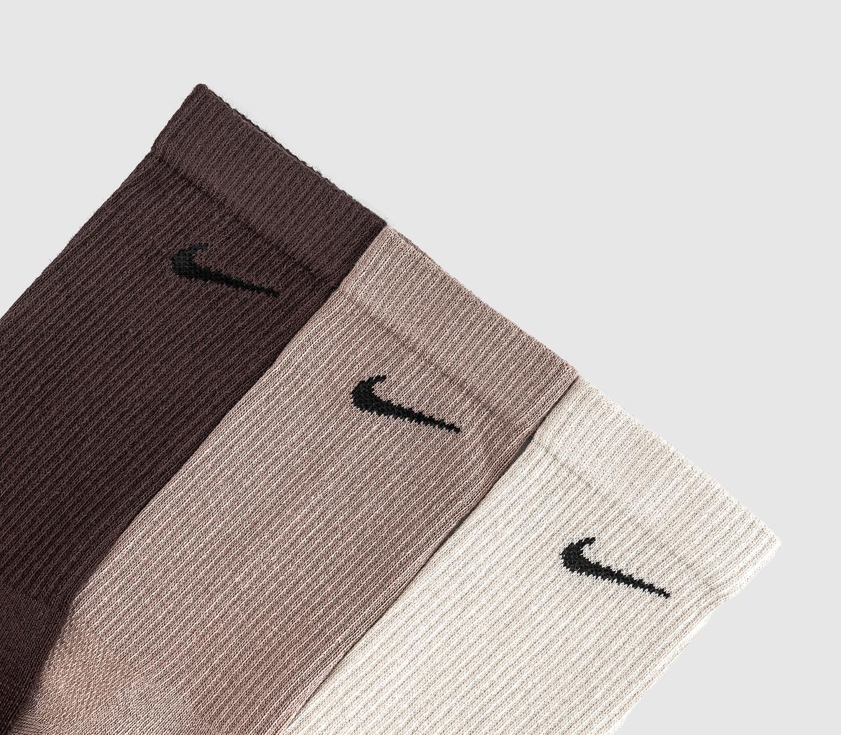 NikeCrew Socks 3 PairsChoc Neautral Milk