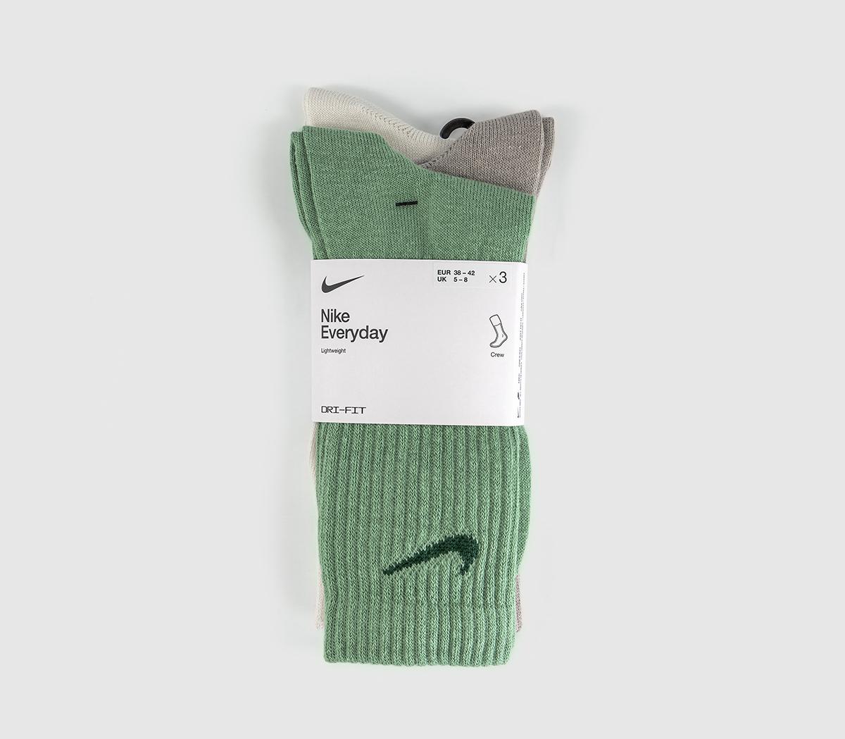 NikeCrew Socks 3 PairsGreen Cream