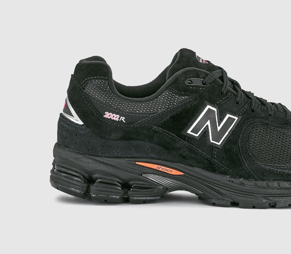 New Balance2002 TrainersBlack Black Red