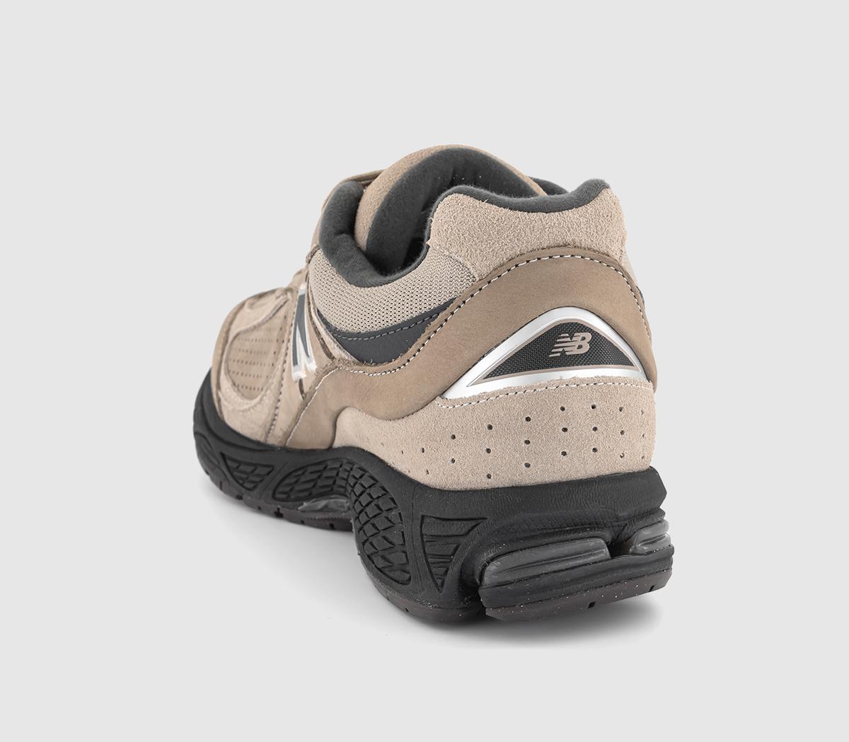 New Balance2002R TrainersDriftwood Black