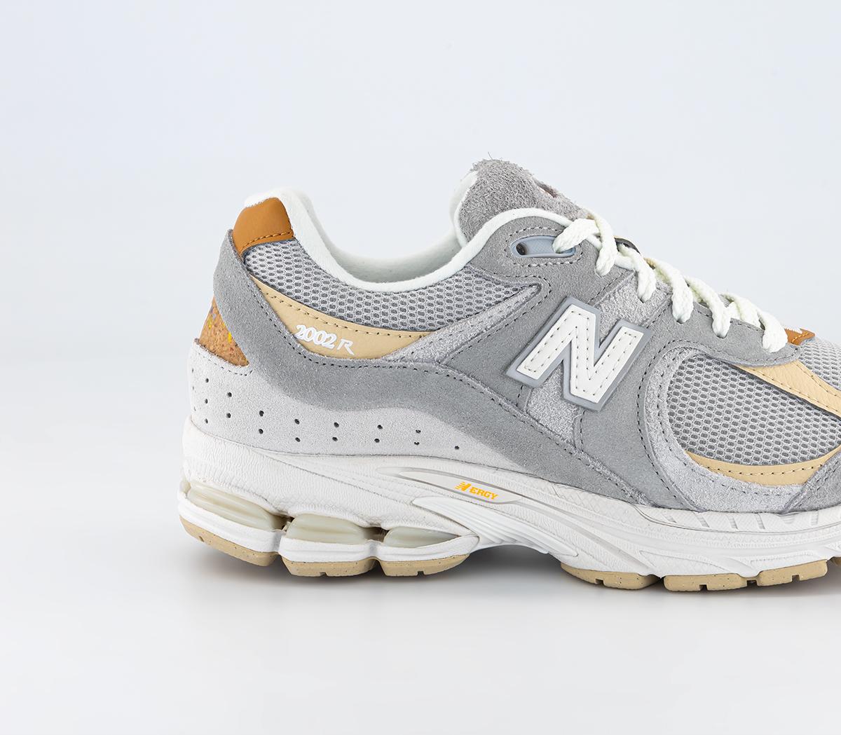 New Balance2002R Trainers Concrete White