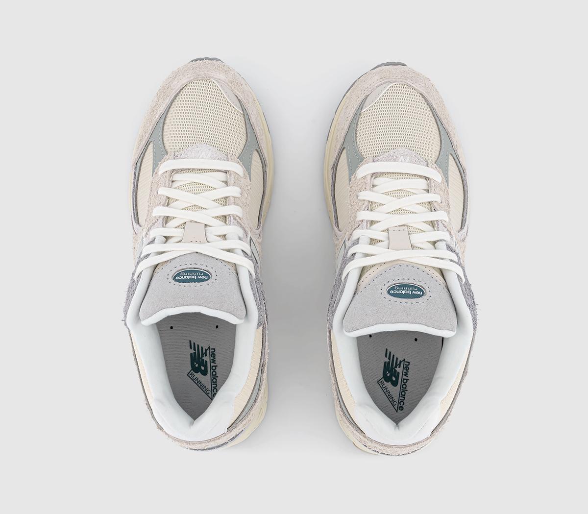 New Balance2002 TrainersOffwhite Cream Grey