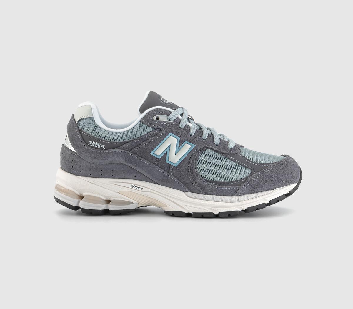New Balance2002 TrainersMagnet Offwhite
