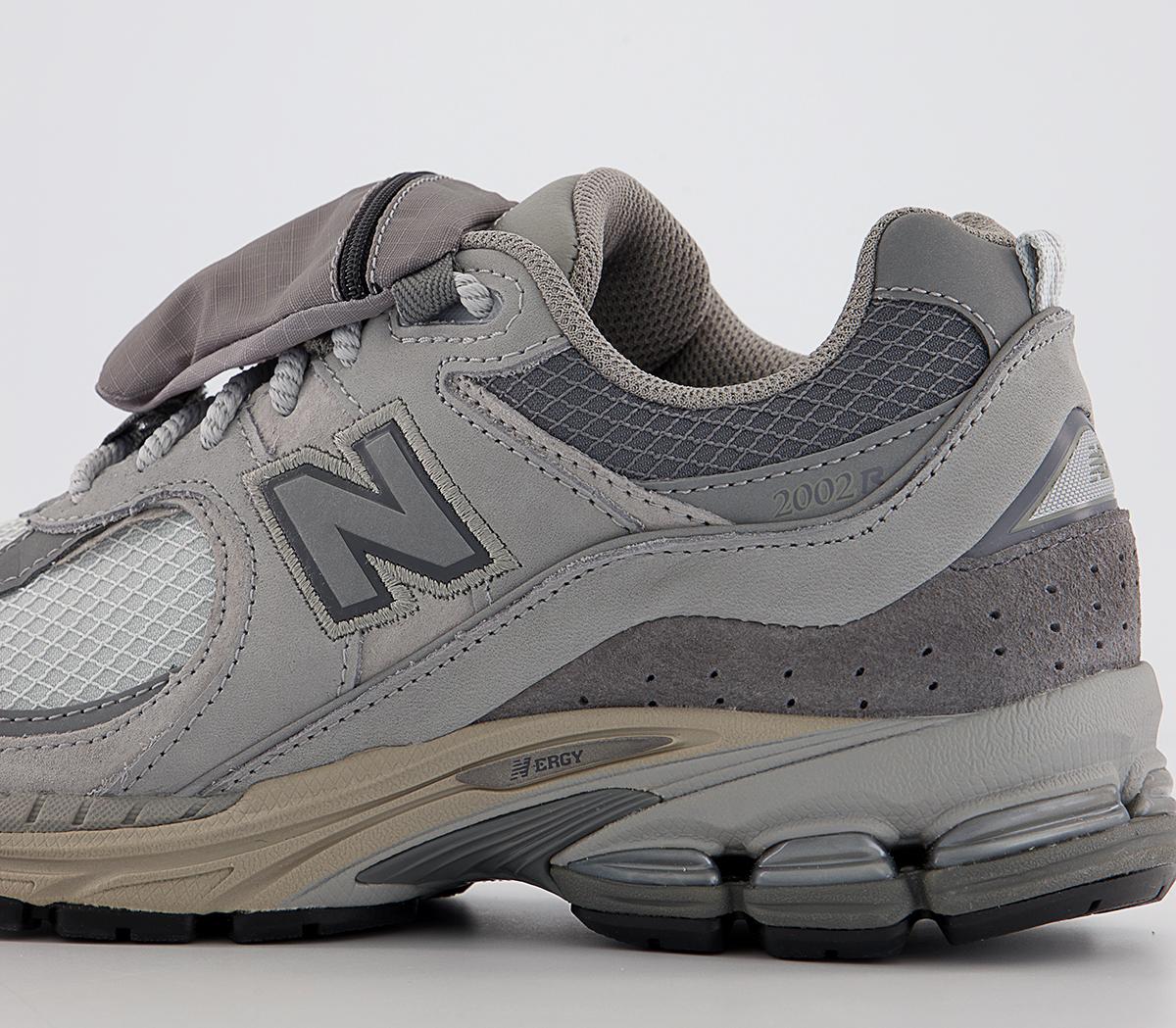 New Balance 2002 Trainers New Balance 2002 Trainers Team Away Grey