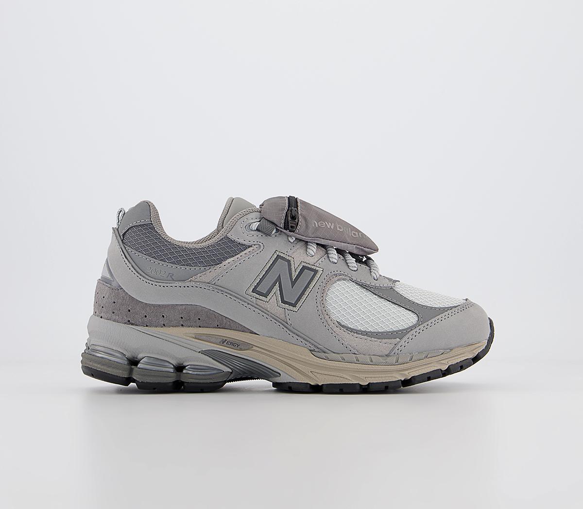 New Balance2002 TrainersTeam Away Grey