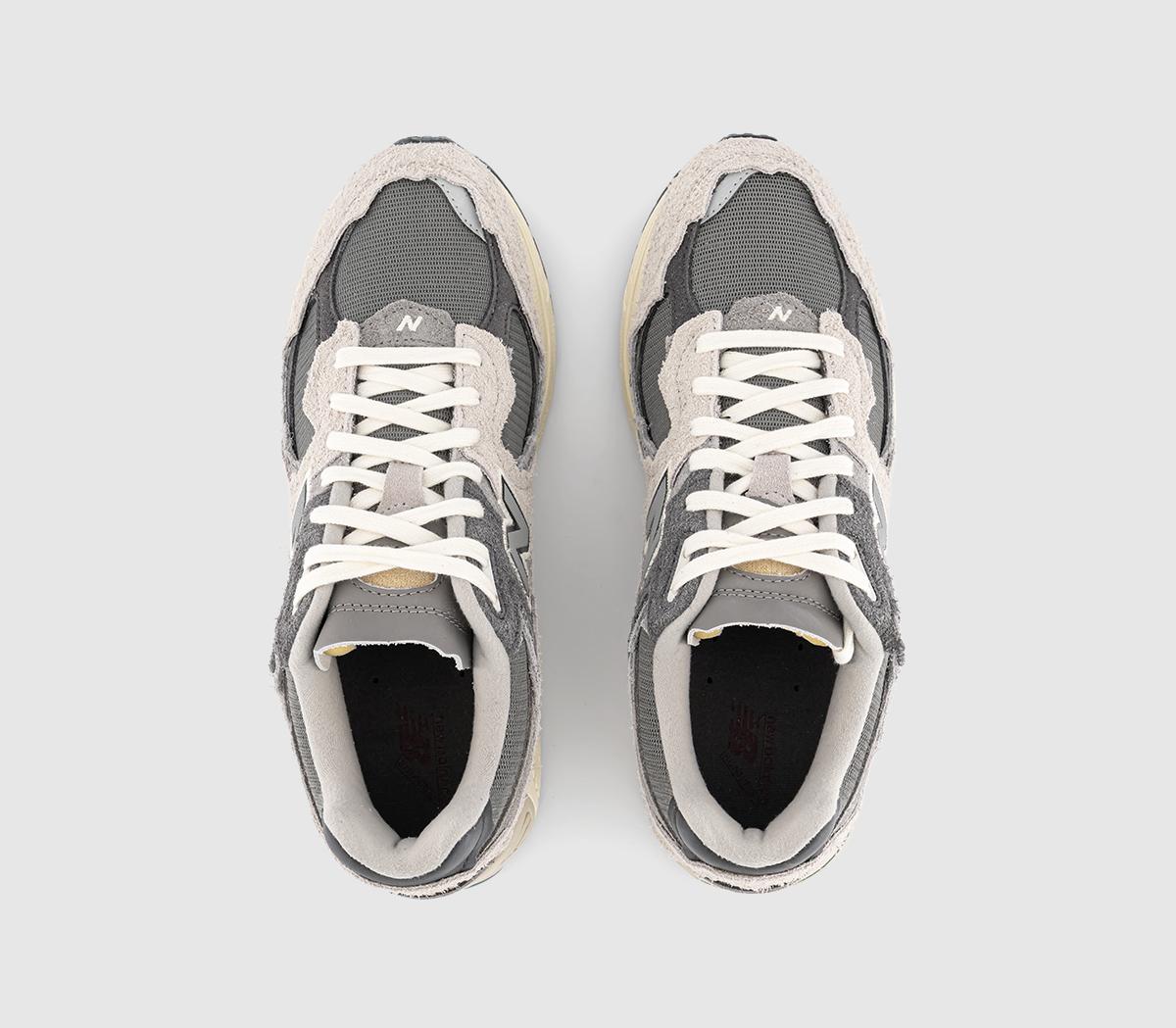 New Balance2002  Protection Pack 'Rain Cloud' TrainersRain Cloud 2