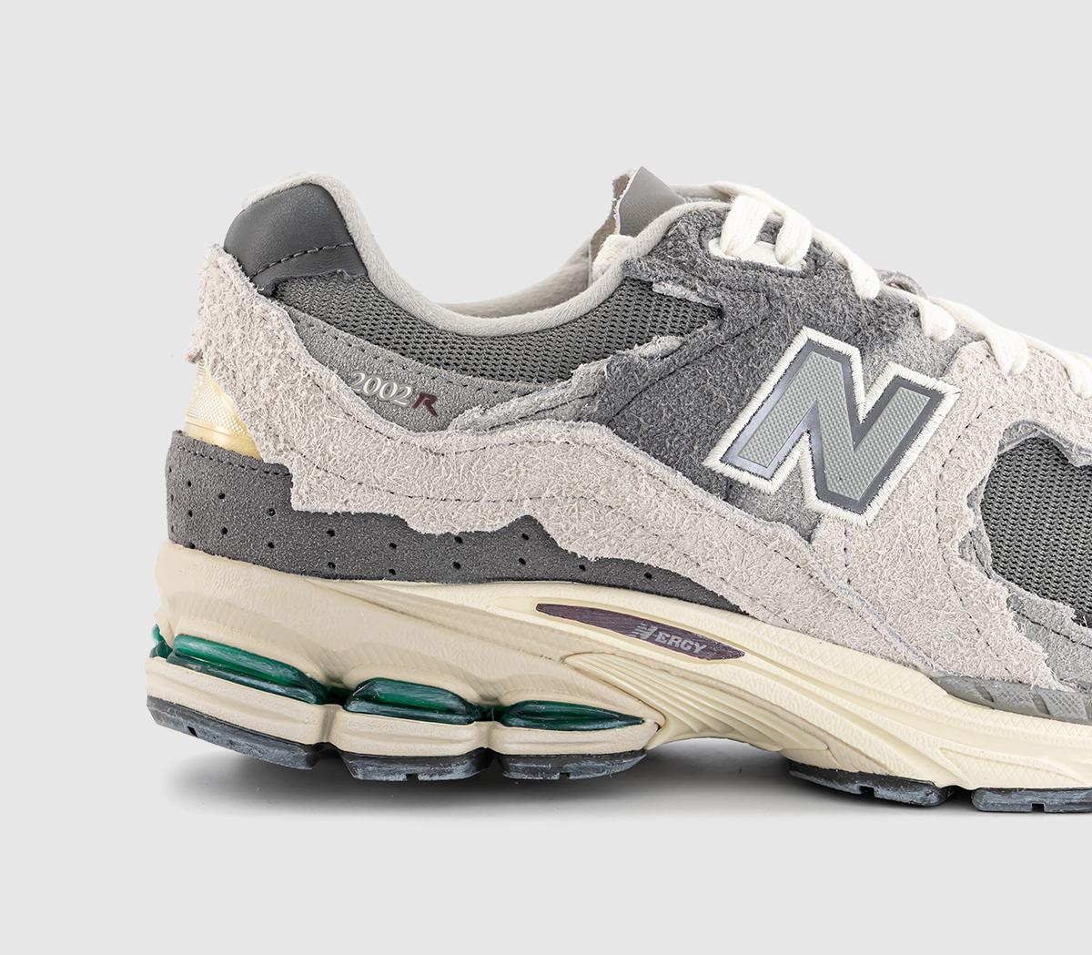 New Balance2002  Protection Pack 'Rain Cloud' TrainersRain Cloud 2