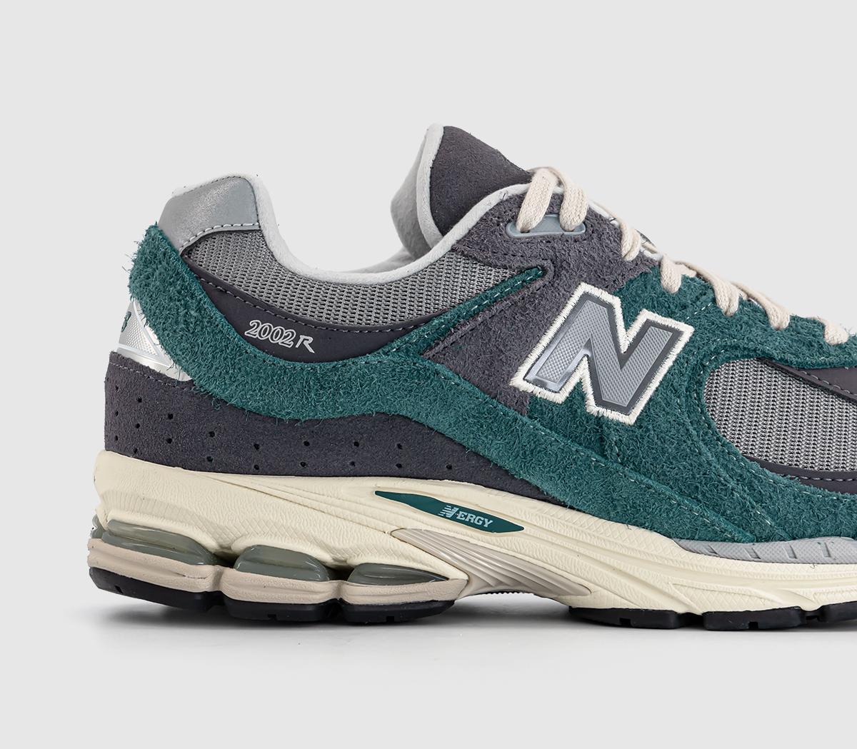 New Balance2002R TrainersTeal Grey