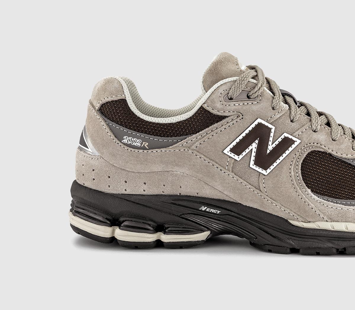 New Balance2002 TrainersArid Stone Black