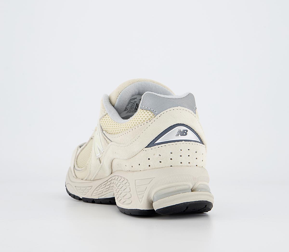 New Balance 2002 Trainers New Balance 2002 Trainers Bone