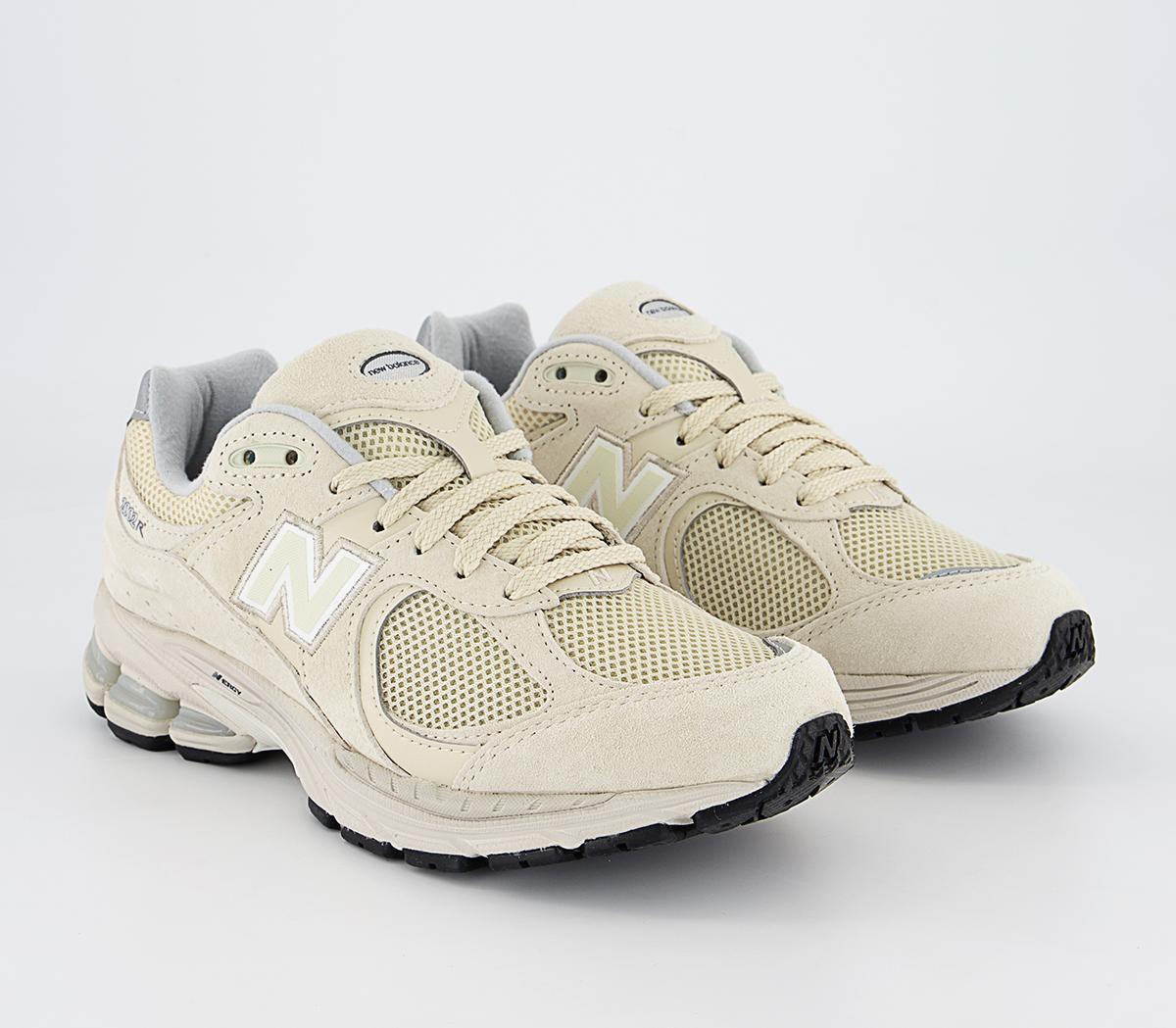 New Balance 2002 Trainers New Balance 2002 Trainers Bone