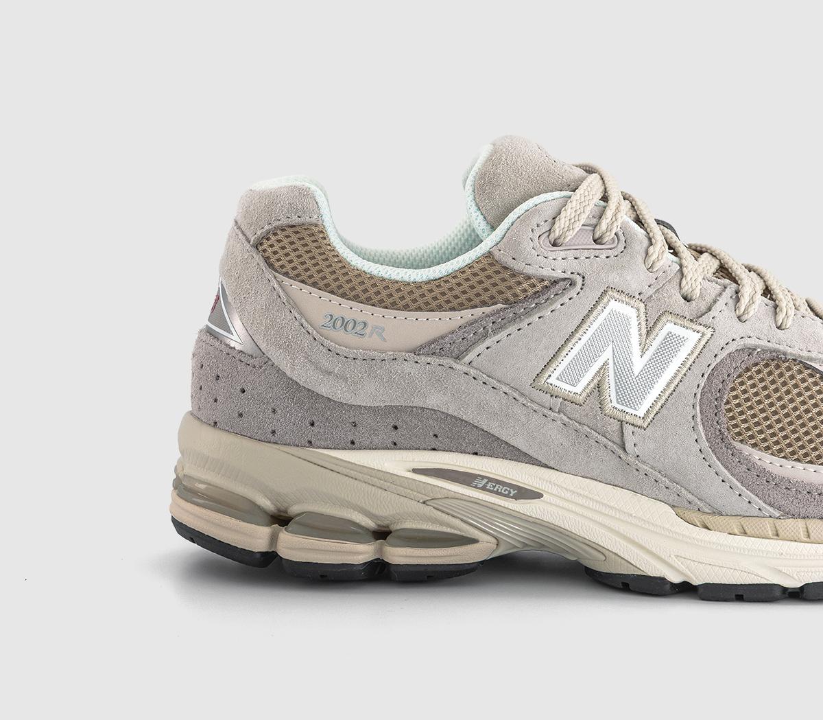 New Balance2002 Trainers New Balance2002 TrainersShipyard