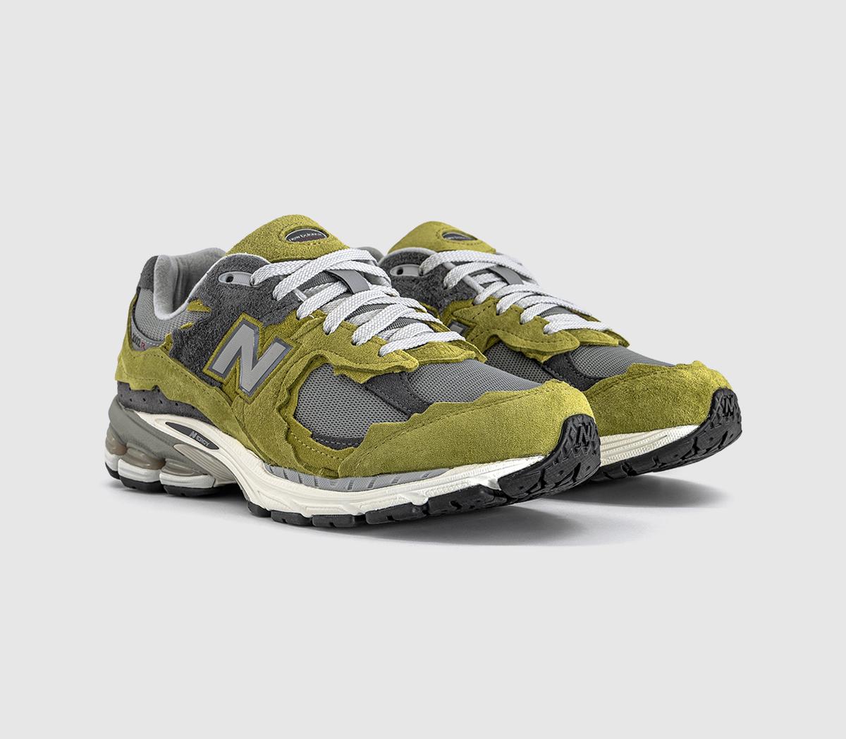 New Balance2002 TrainersSea Moss Raincloud