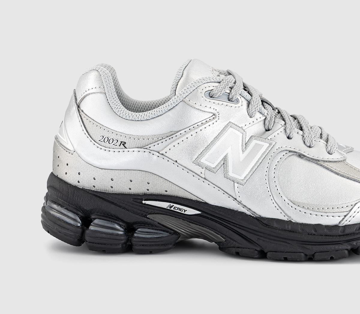 New Balance 2002 Trainers Silver Metallic - Women's Trainers