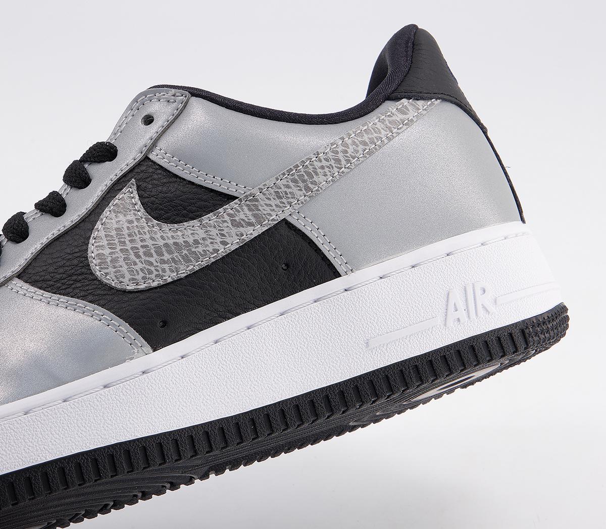 NikeAir Force 1 07 TrainersBlack Black Silver