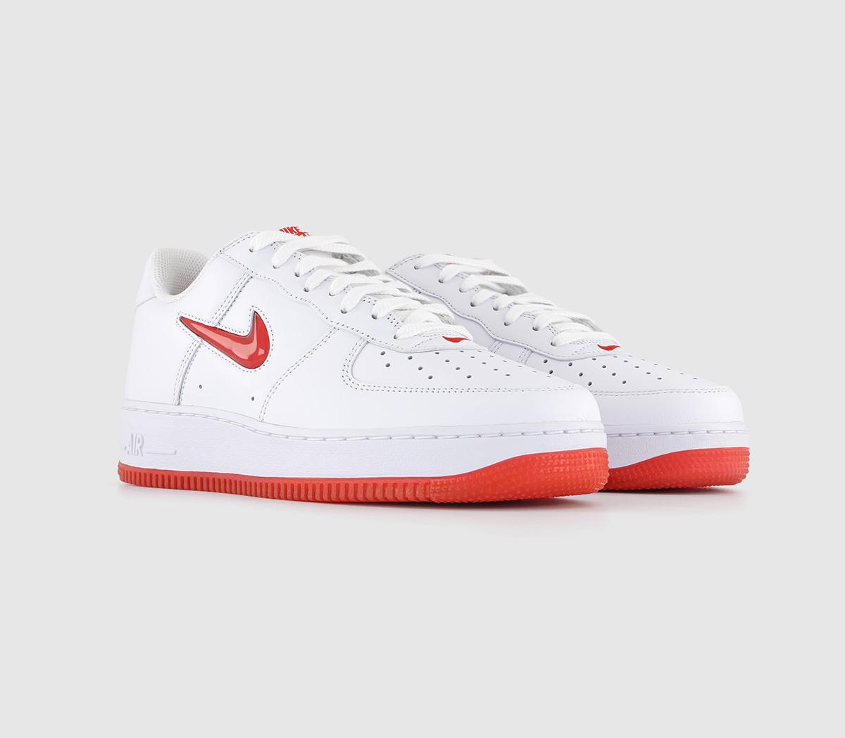 NikeAir Force 1 07 TrainersWhite University Red