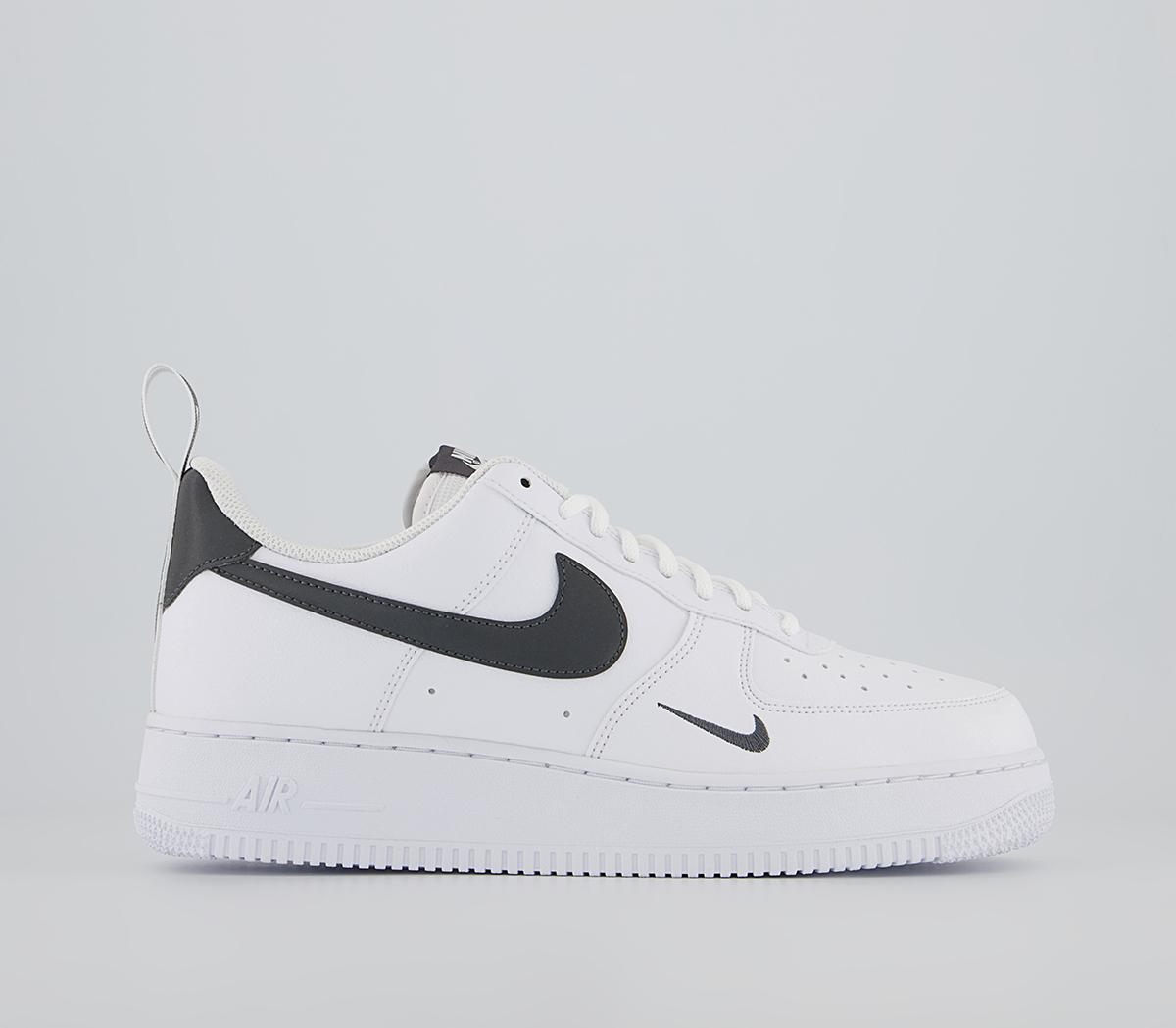 white trainers nike air force