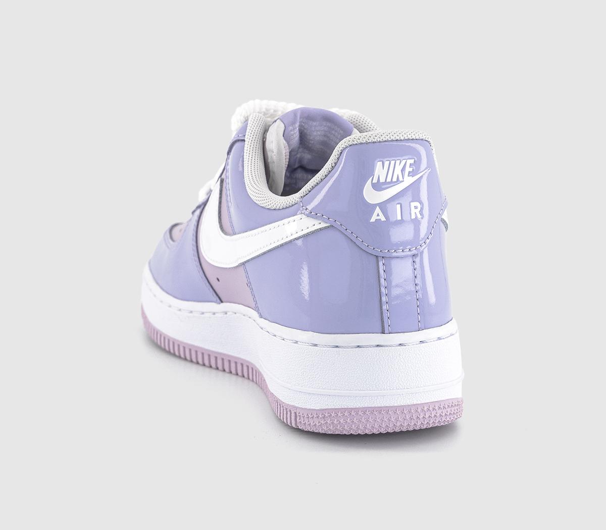 NikeAir Force 1 07 TrainersHydrangeas White Doll