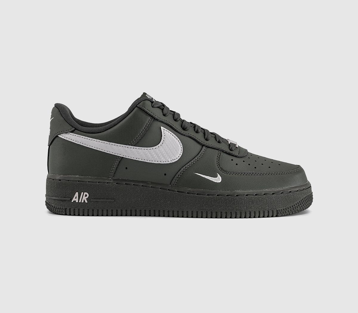 Nike Air Force 1 07 Trainers Newsprint College  Grey in Men's Size 11, Offspring