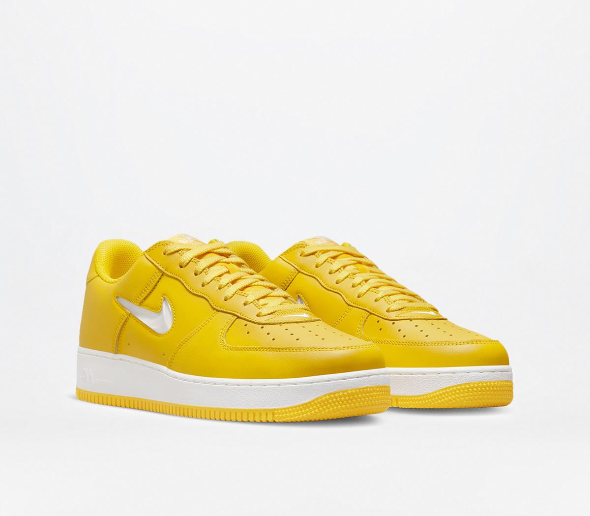 Nike Air Force 1 07 Trainers Speed Yellow Summit White - Men's Trainers