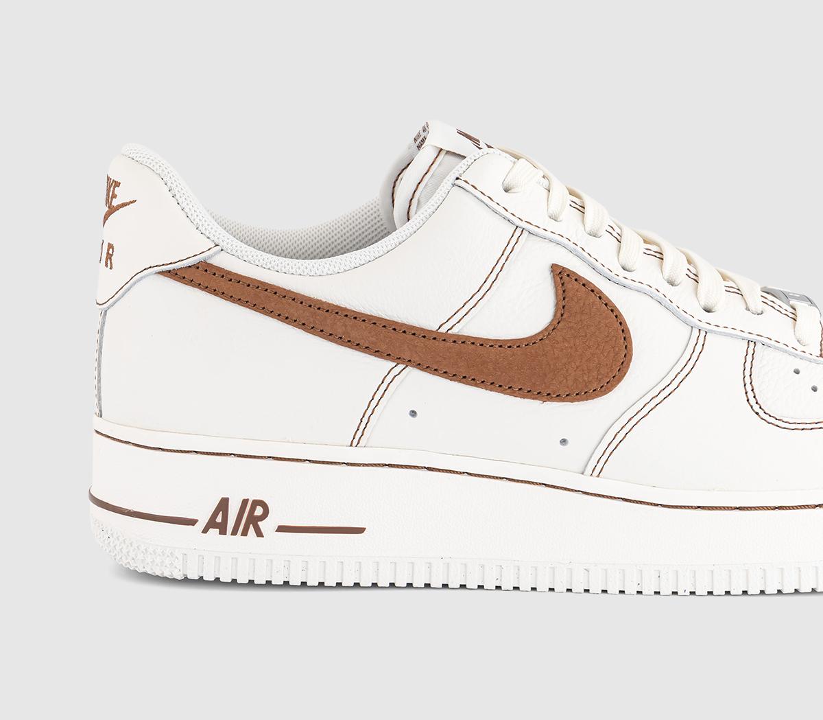 NikeAir Force 1 07 Trainers NikeAir Force 1 07 TrainersIvory Saddle Brown