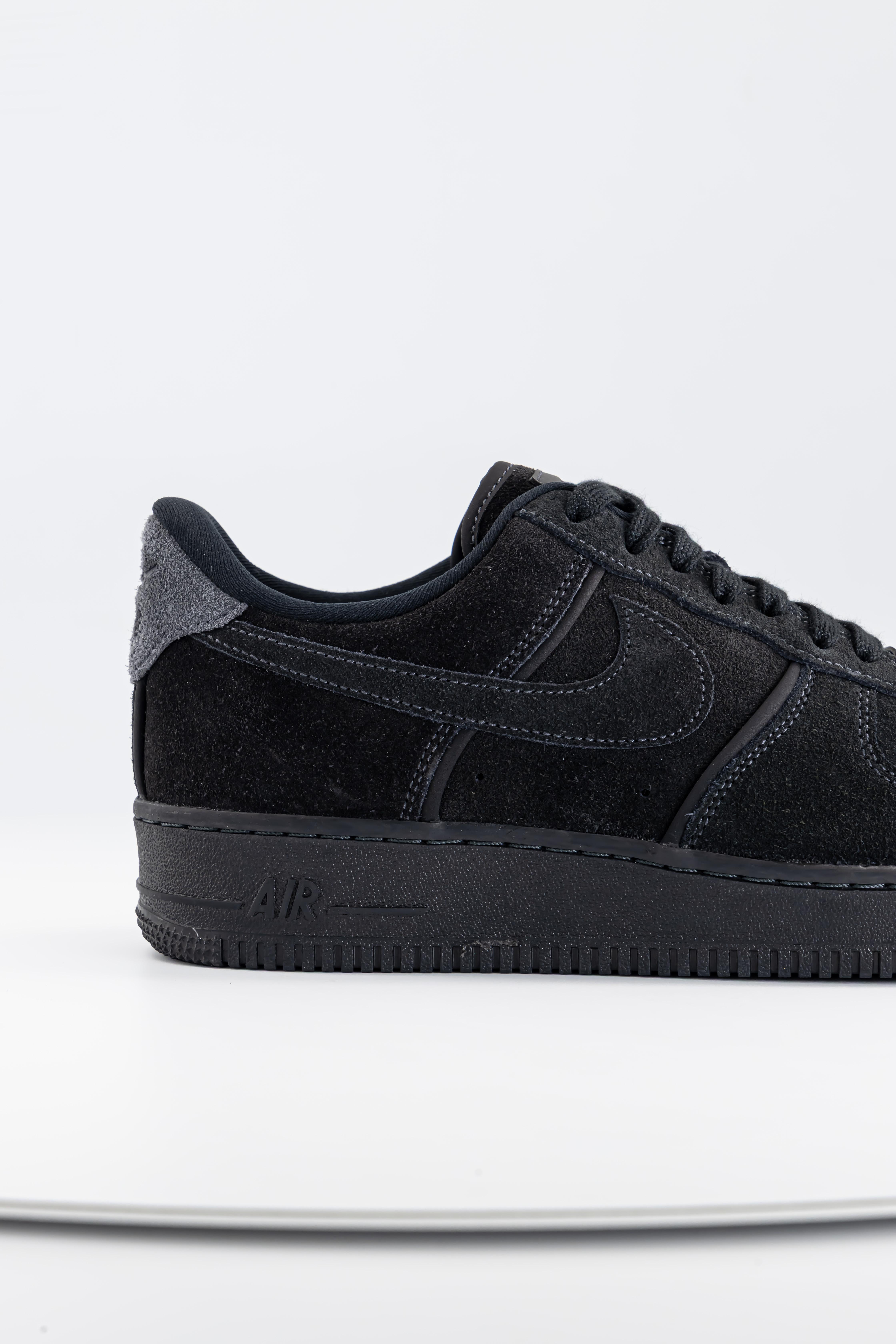NikeAir Force 1 07Black Black Anthracite