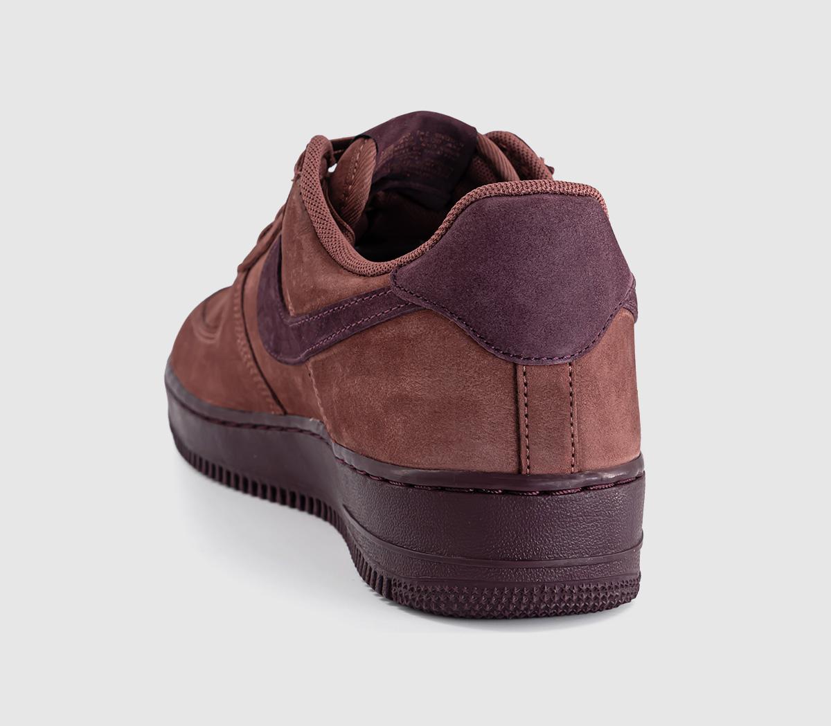 NikeAir Force 1 07 TrainersRed Sepia Red Mahogany Qs