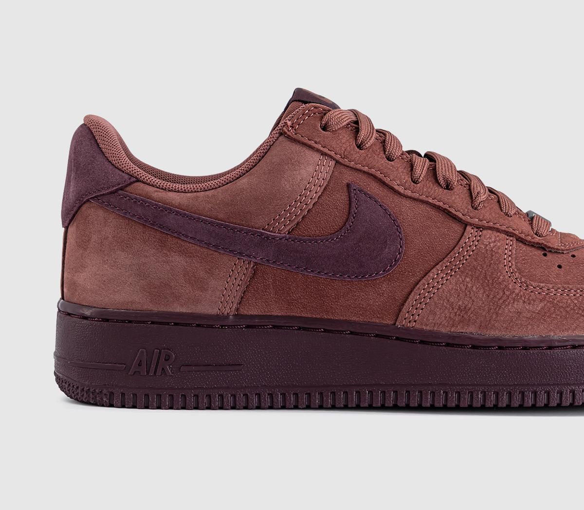 NikeAir Force 1 07 TrainersRed Sepia Red Mahogany Qs