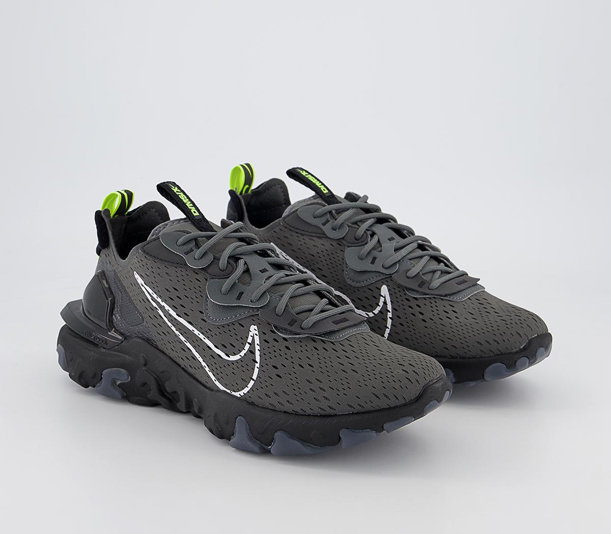 nike react trainers