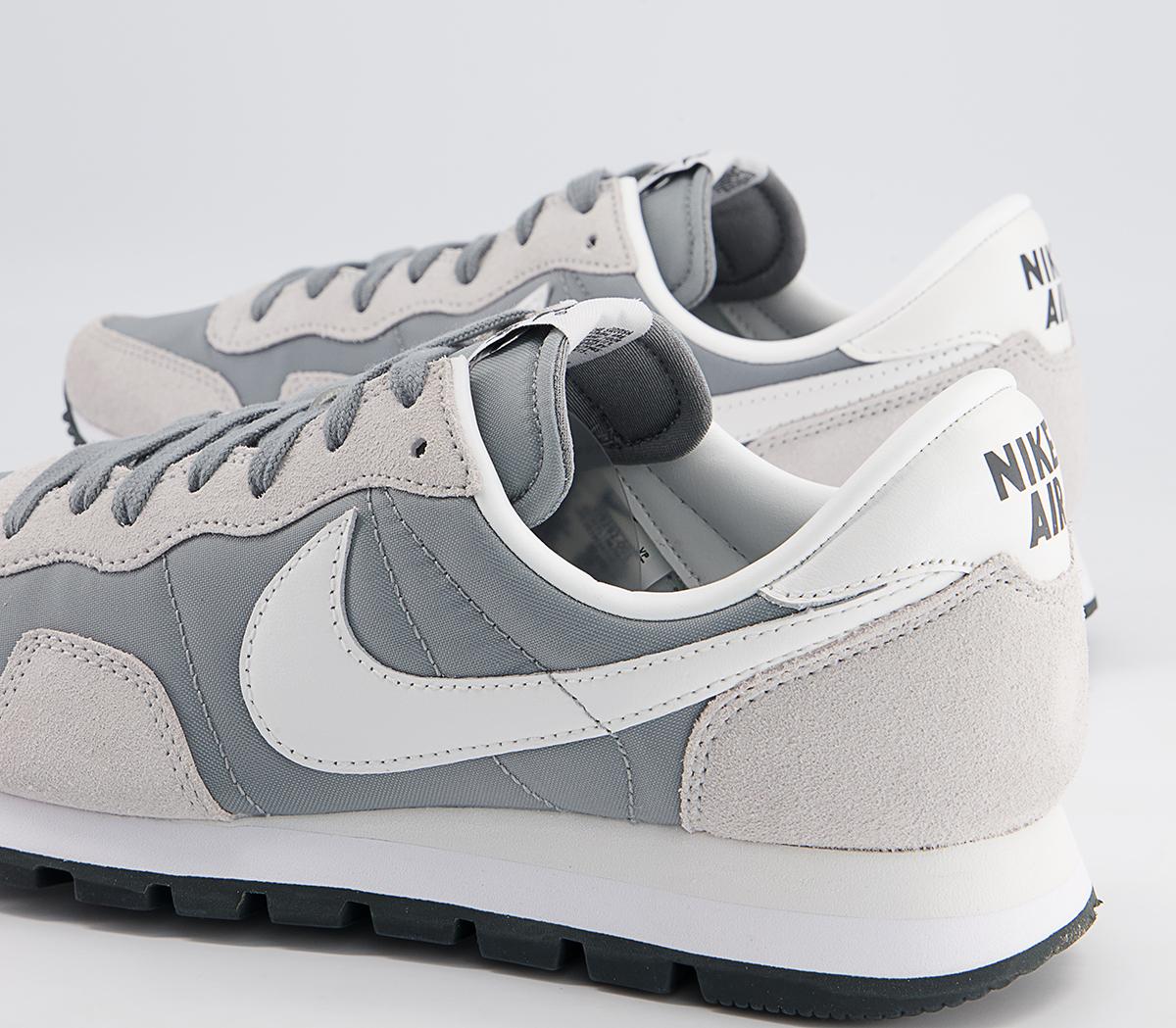 Nike Air Pegasus 83 Trainers Nike Air Pegasus 83 Trainers Grey Fog Summit White Photon Dust White Dark Smoke