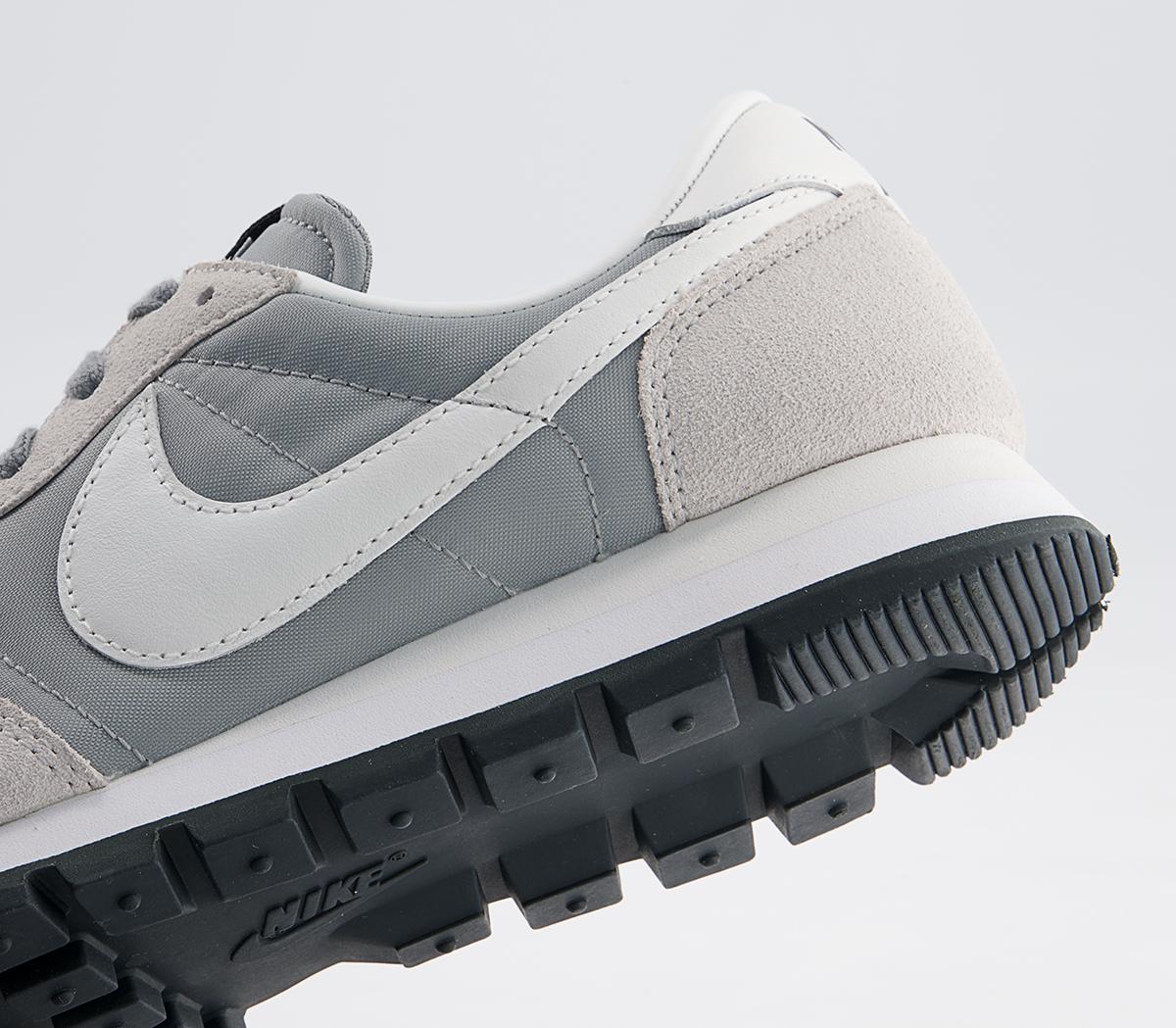 Nike Air Pegasus 83 Trainers Nike Air Pegasus 83 Trainers Grey Fog Summit White Photon Dust White Dark Smoke