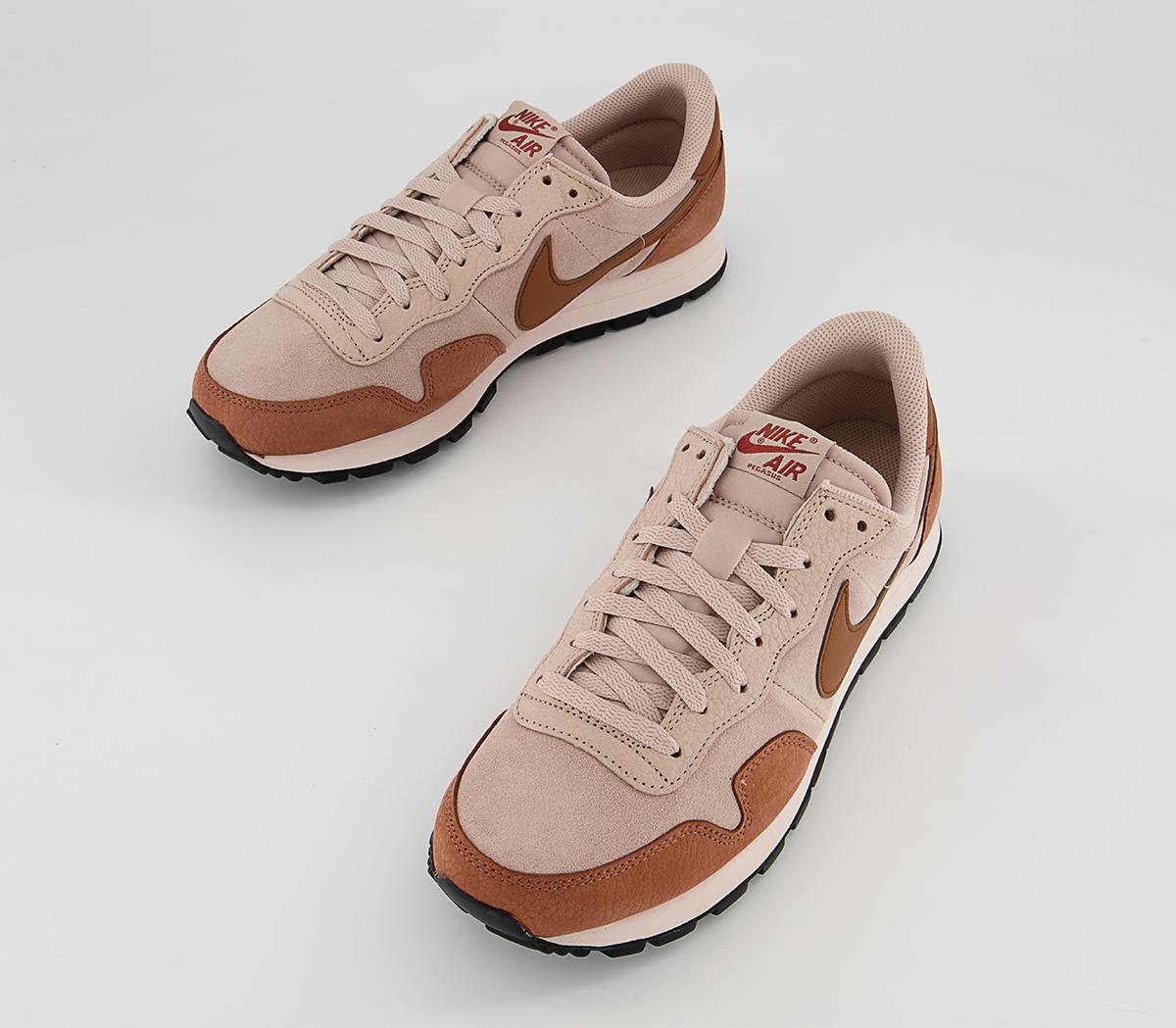 Nike Air Pegasus 83 Trainers Nike Air Pegasus 83 Trainers Fossil Stone Canyon Rust Fossil Rose Light Orewood