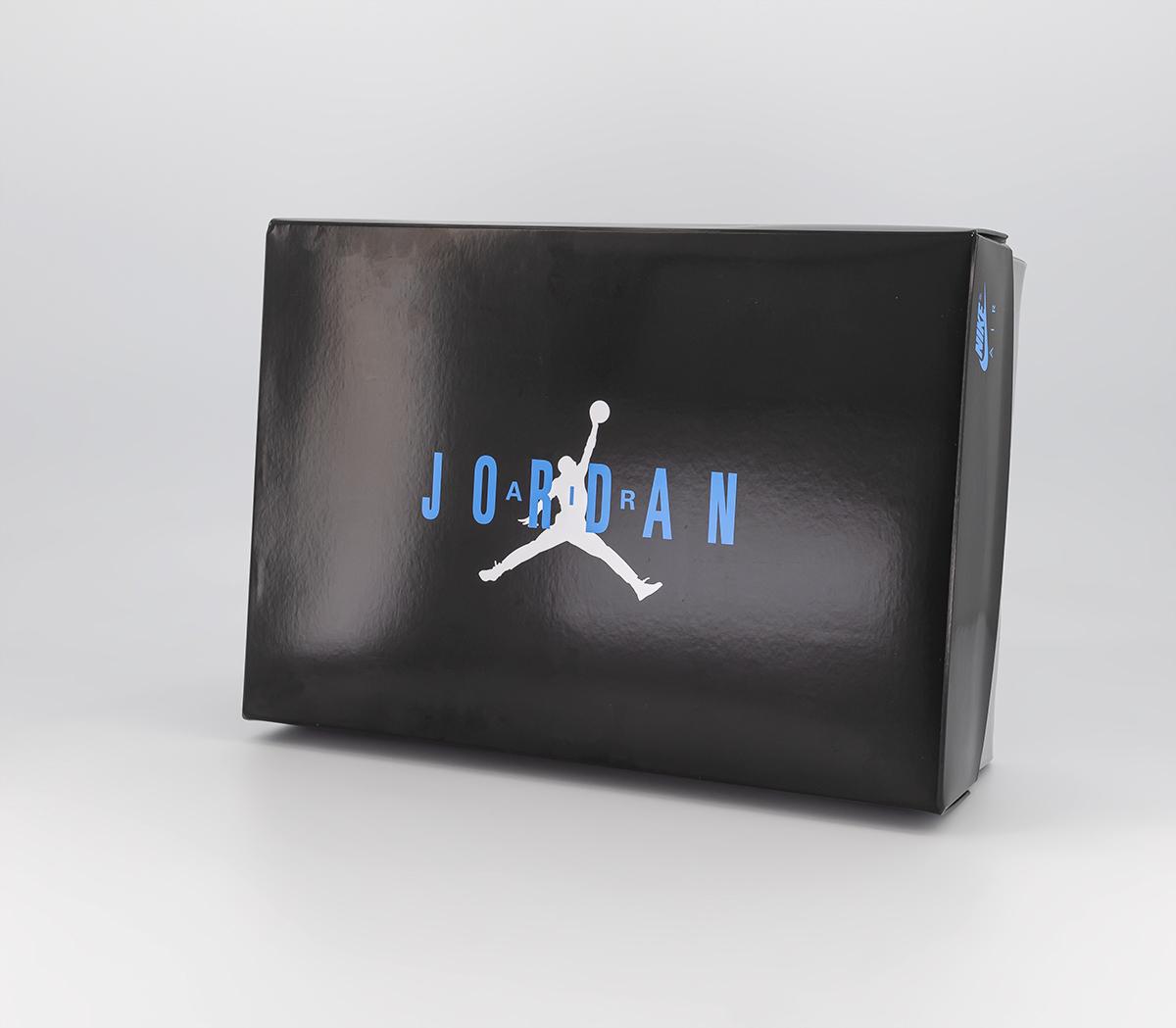JordanAir Jordan 11 Low TrainersCement Grey