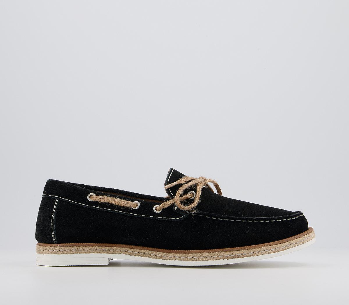 Loafer with outlet laces