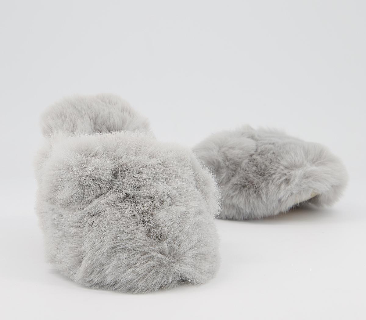Joules Cosy Fluffy Mule Junior Slippers Joules Cosy Fluffy Mule Junior Slippers Grey