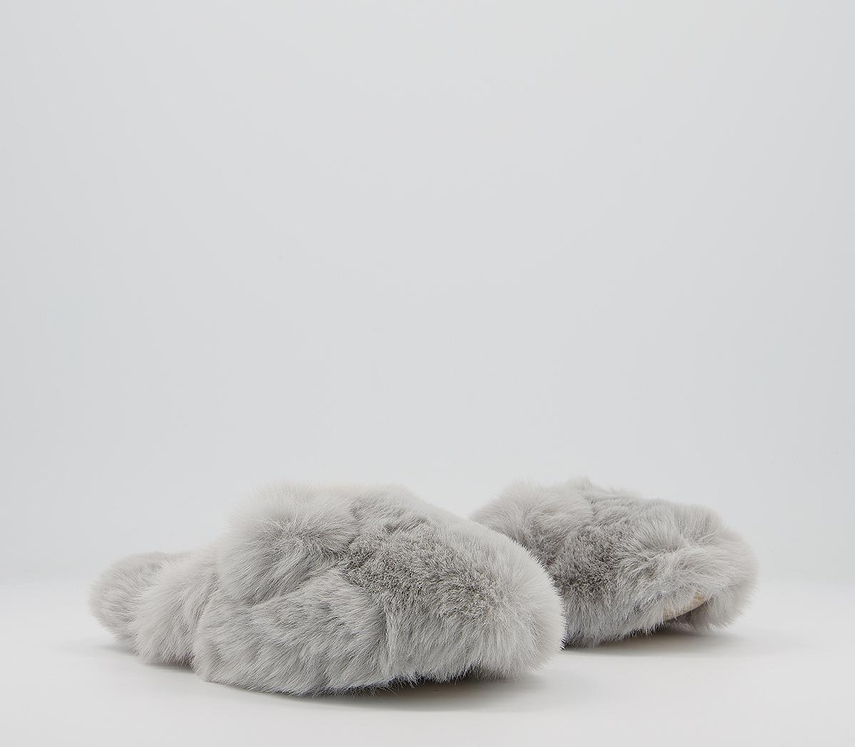 Joules Cosy Fluffy Mule Junior Slippers Joules Cosy Fluffy Mule Junior Slippers Grey