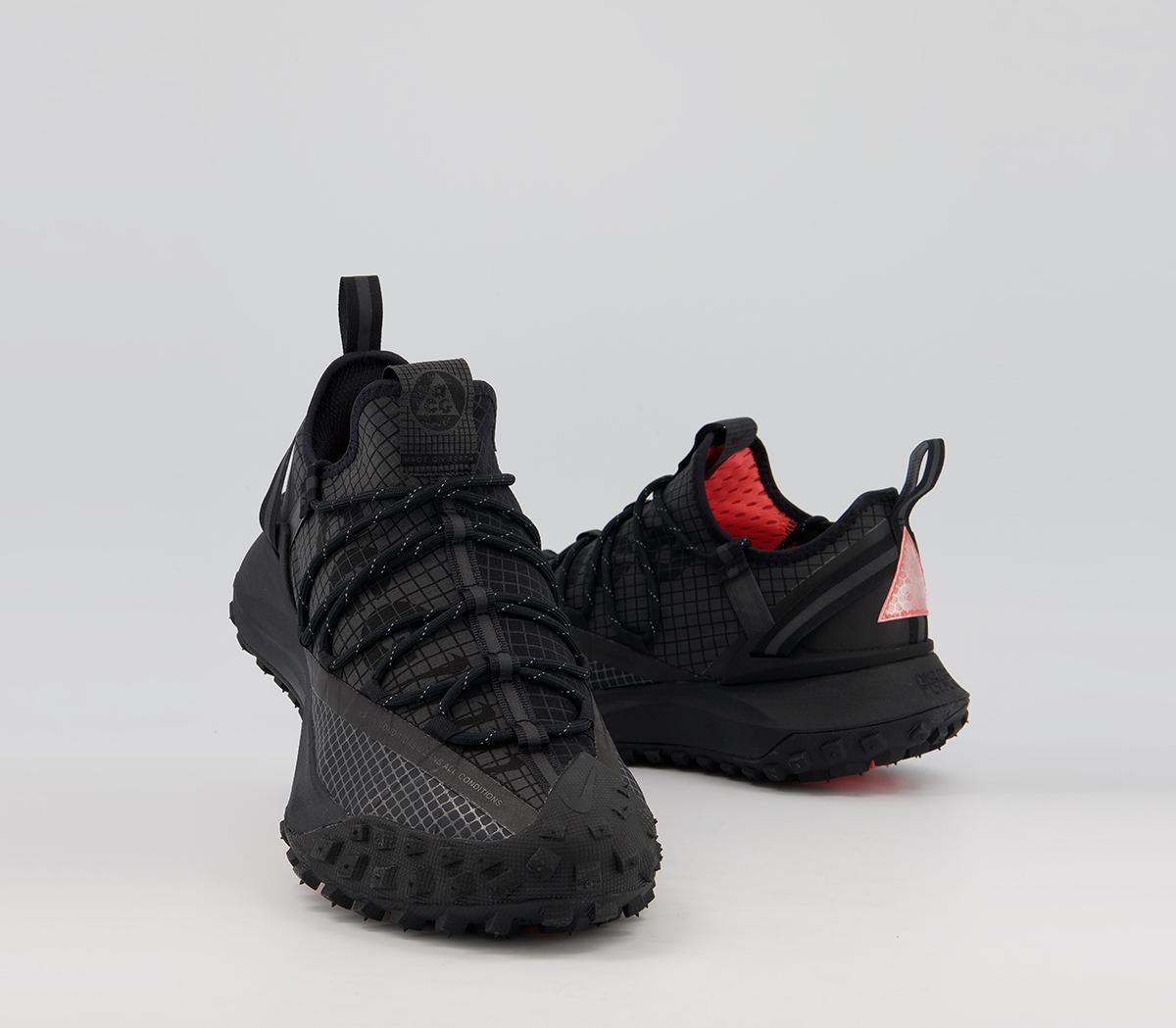 靴 NIKE ACG MOUTAIN FLY LOW Nike Acg Mountain Fly Low Trainers Anthracite Black - Nike ACG