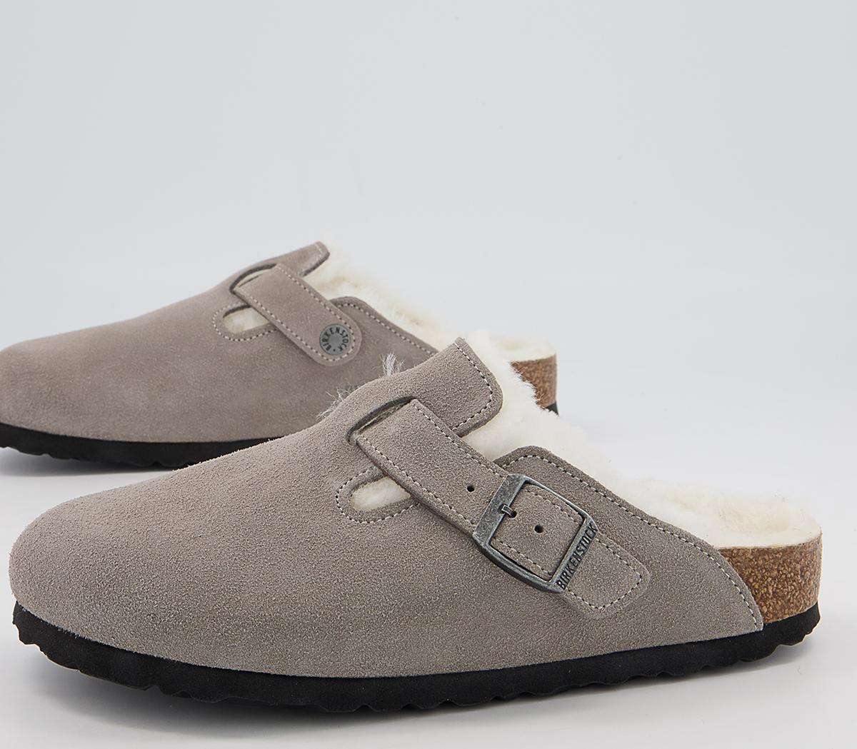 BIRKENSTOCK Boston Shearling Clogs BIRKENSTOCK Boston Shearling Clogs Stone Coin