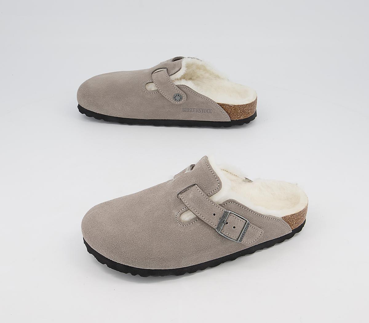 BIRKENSTOCK Boston Shearling Clogs BIRKENSTOCK Boston Shearling Clogs Stone Coin