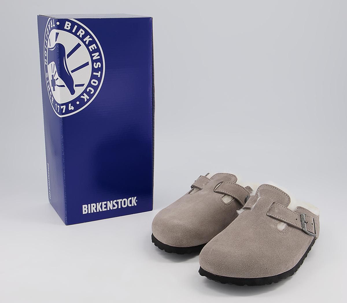 BIRKENSTOCK Boston Shearling Clogs BIRKENSTOCK Boston Shearling Clogs Stone Coin