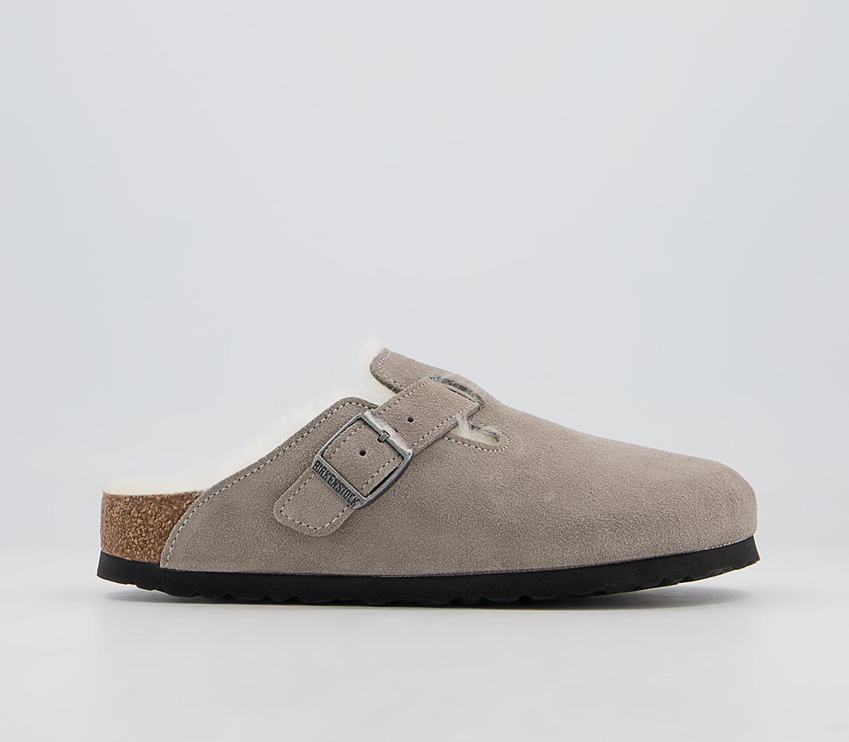 BIRKENSTOCK Boston Shearling Clogs BIRKENSTOCK Boston Shearling Clogs Stone Coin
