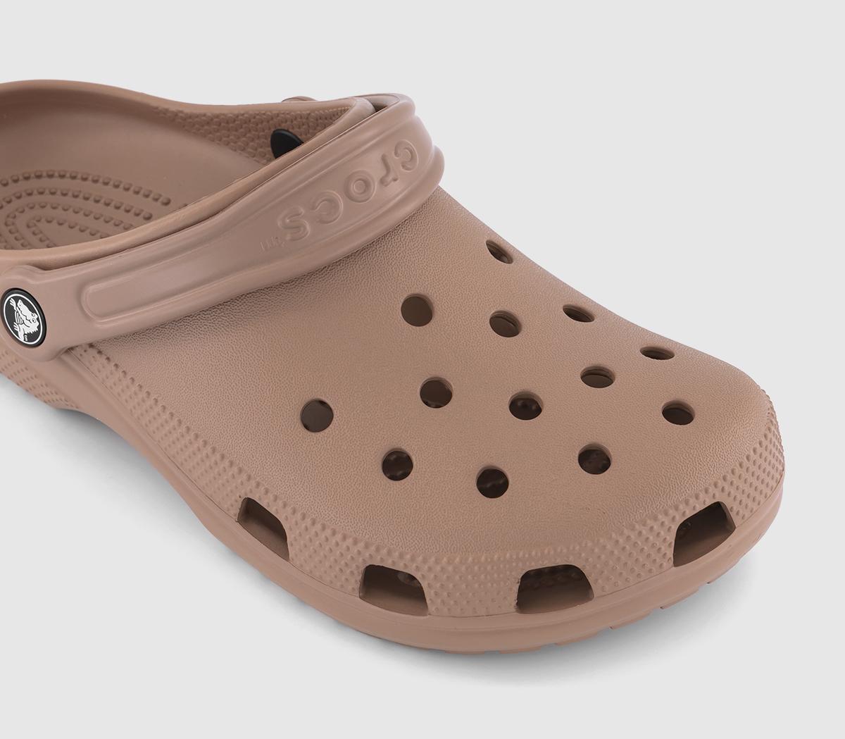 CrocsClassic ClogsLatte