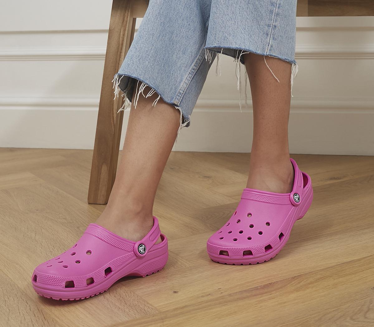 Crocs Classic Clogs Electric Pink - Flat Shoes for Women
