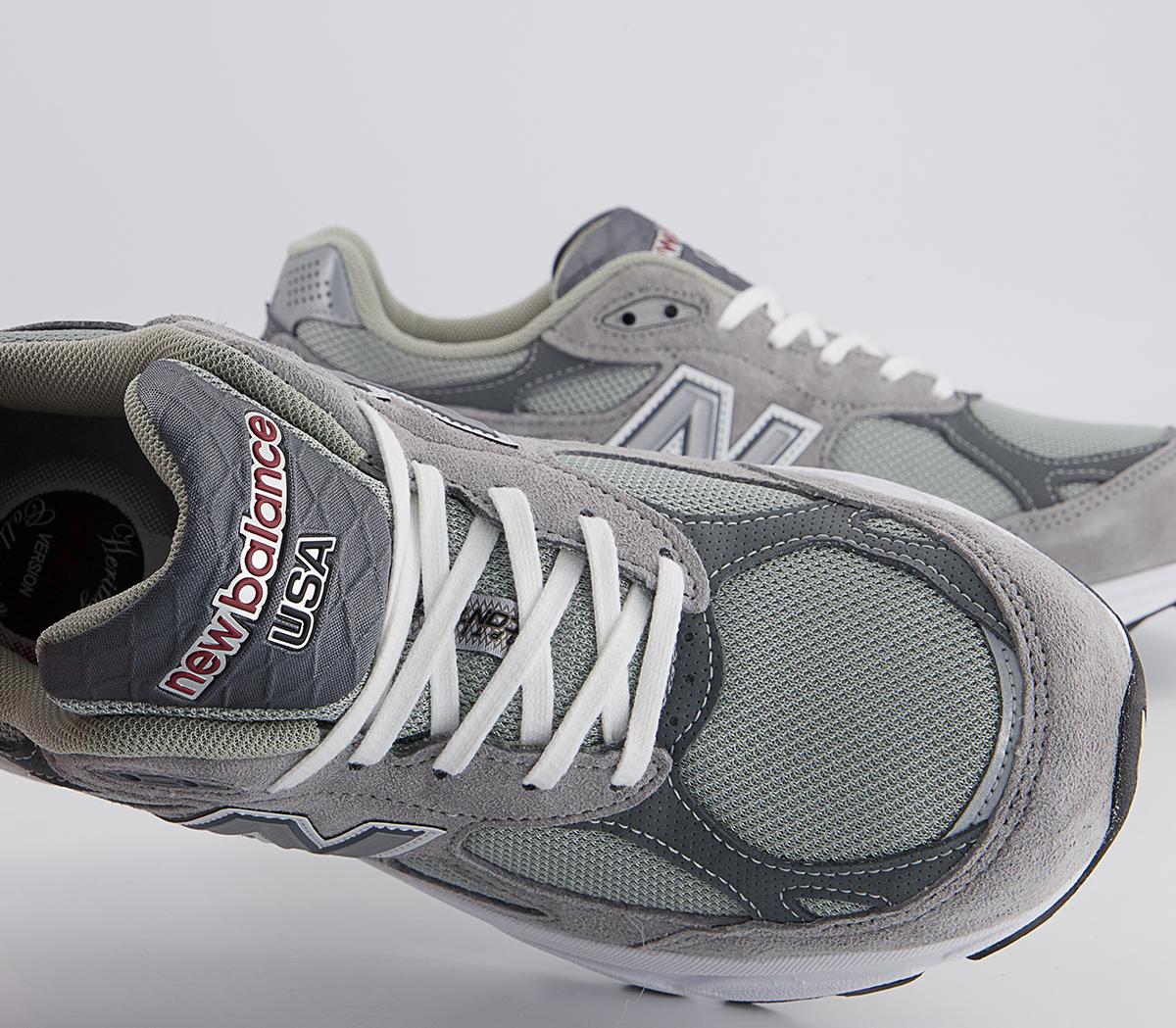 New Balance 990v3 Trainers New Balance 990v3 Trainers Grey