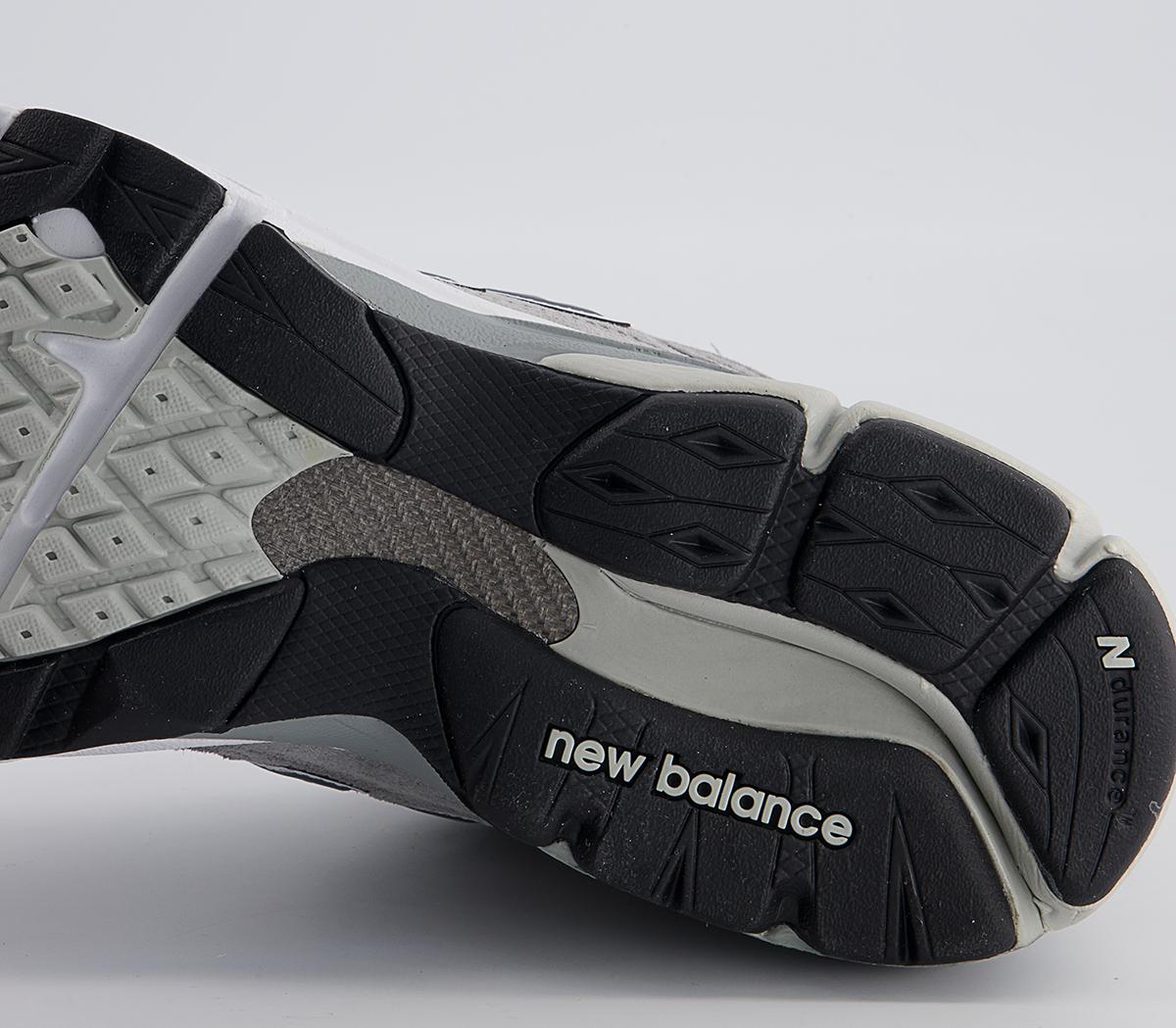 New Balance 990v3 Trainers New Balance 990v3 Trainers Grey