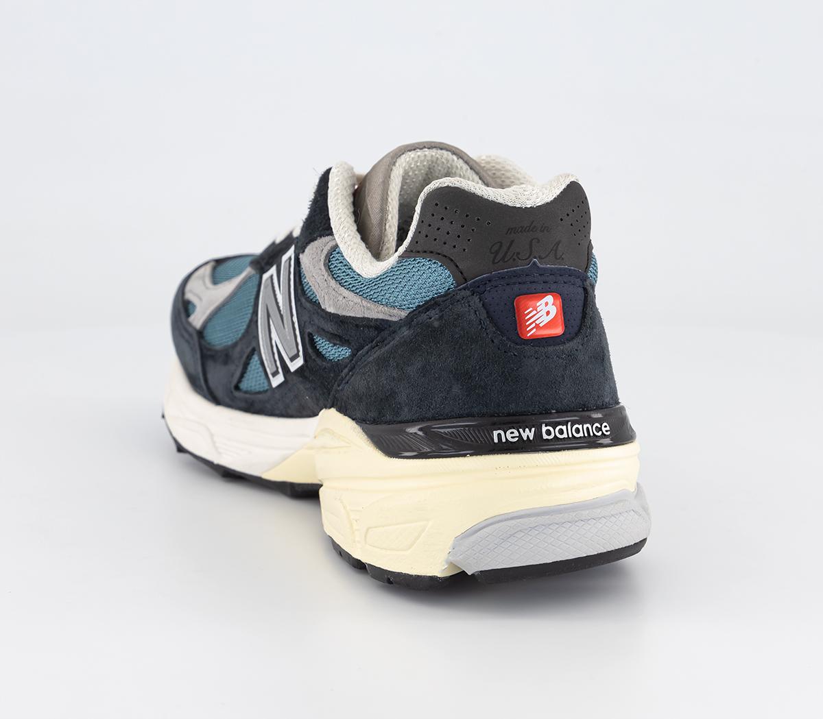 New Balance 990v3 Trainers New Balance 990v3 Trainers Navy