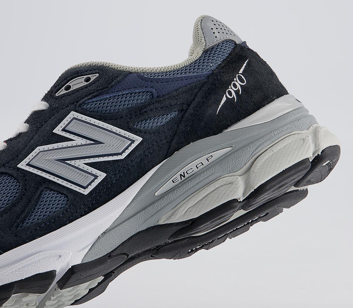 New Balance 990v3 Trainers New Balance 990v3 Trainers Navy
