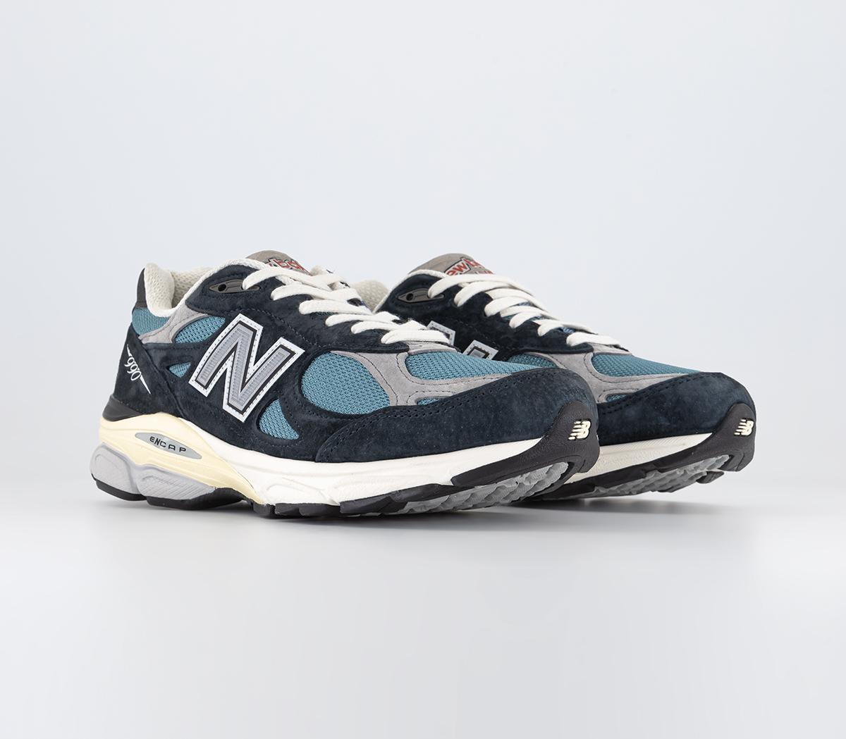 New Balance 990v3 Trainers New Balance 990v3 Trainers Navy