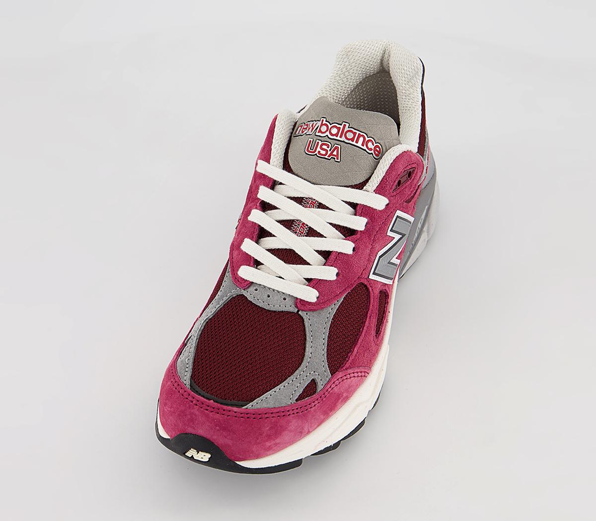 New Balance990v3 TrainersScarlet