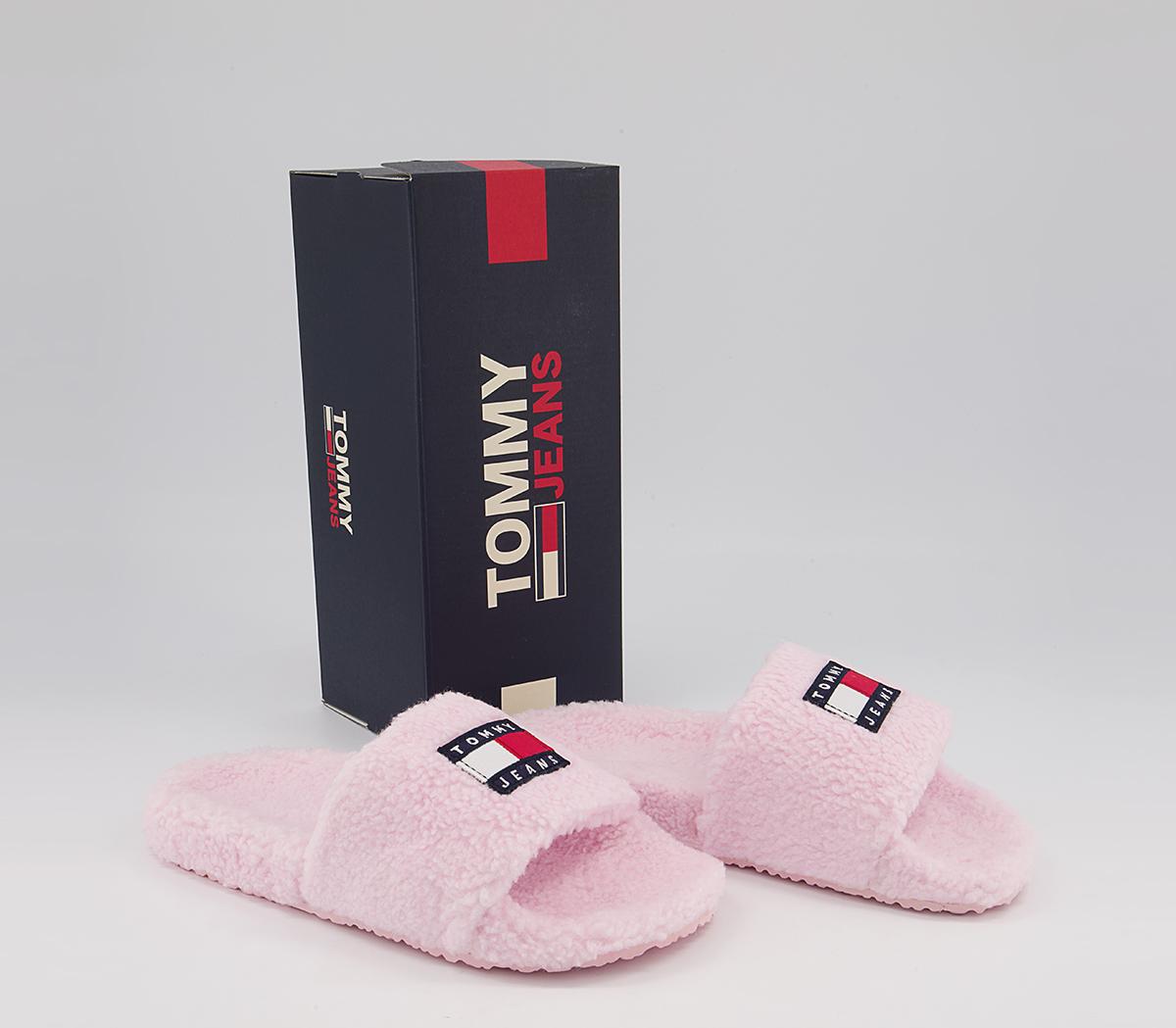 tommy hilfiger slippers flipkart